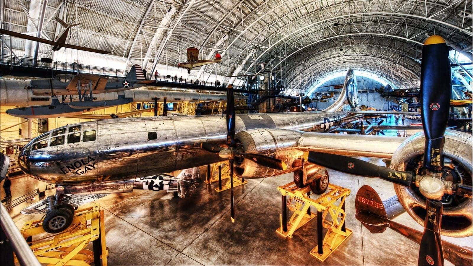 enola gay exhibit controversy smithsonian